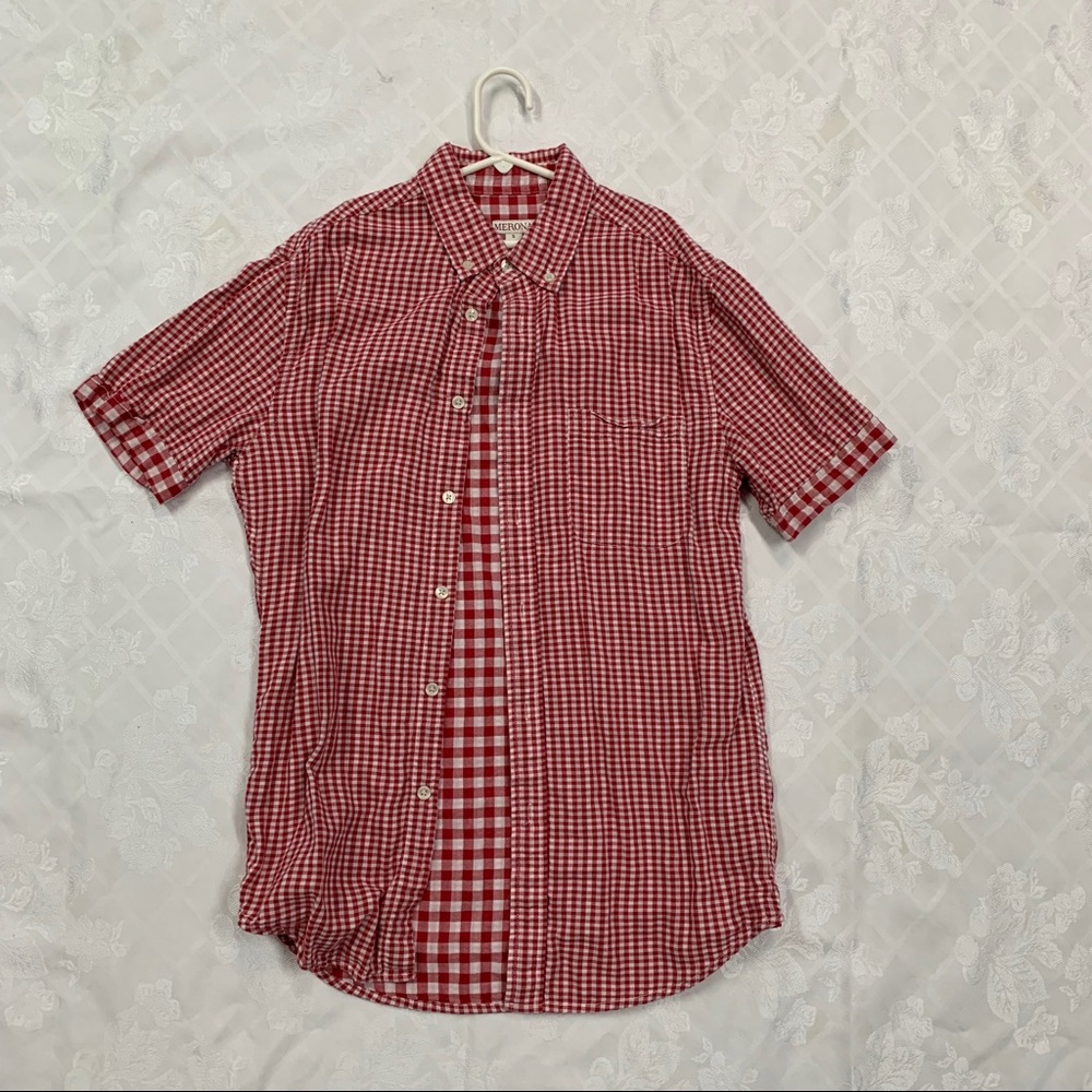 Men’s short sleeve button down